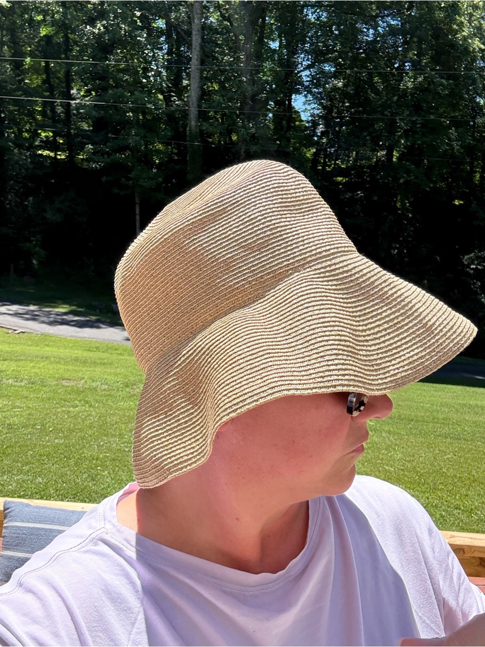 Eric Javits Squishee Sun Hat Beige Raffia Bucket Hat - Picture 6 of 8